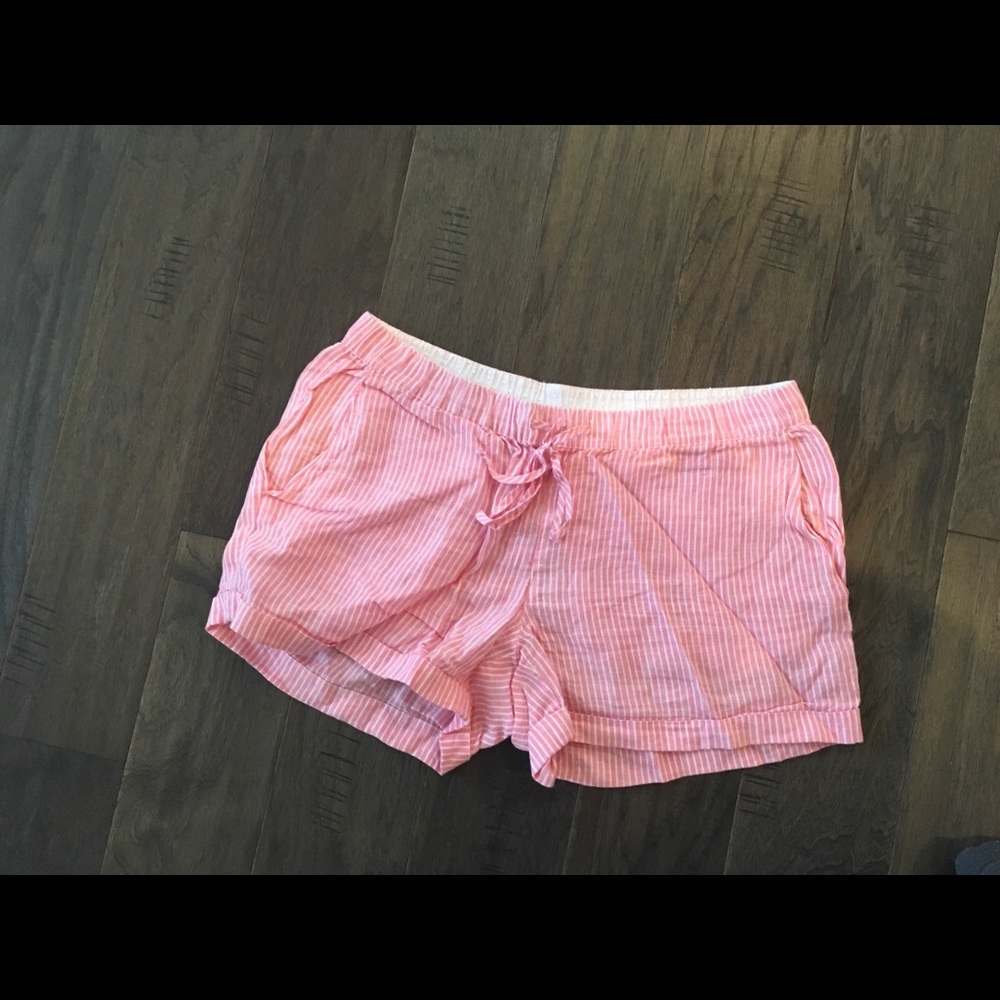 Vineyard vines linen shorts